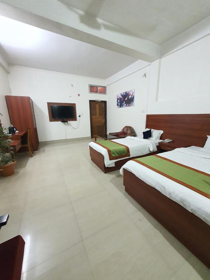 Hotel Deo Volente Sivasagar Dış mekan fotoğraf