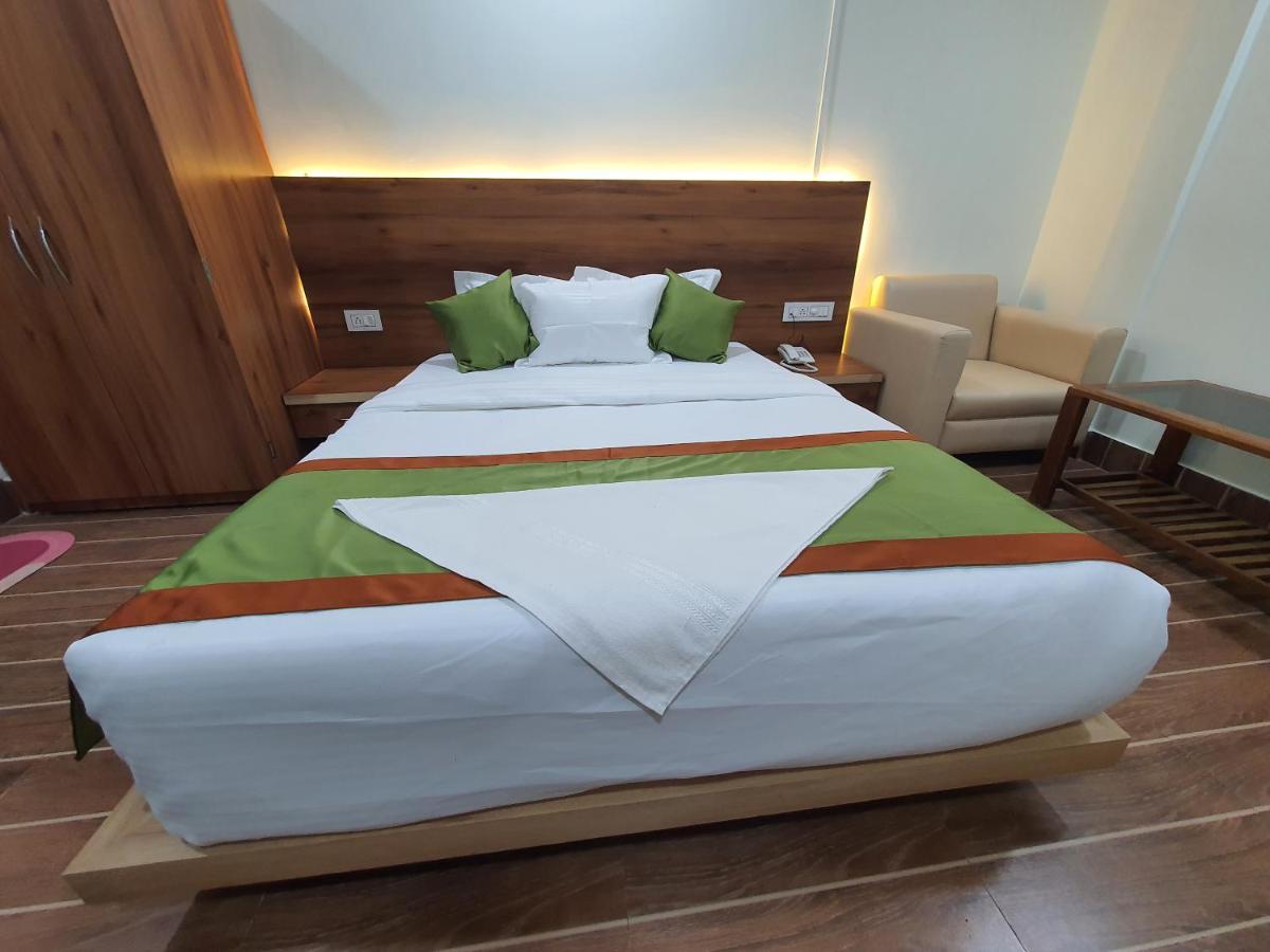 Hotel Deo Volente Sivasagar Dış mekan fotoğraf
