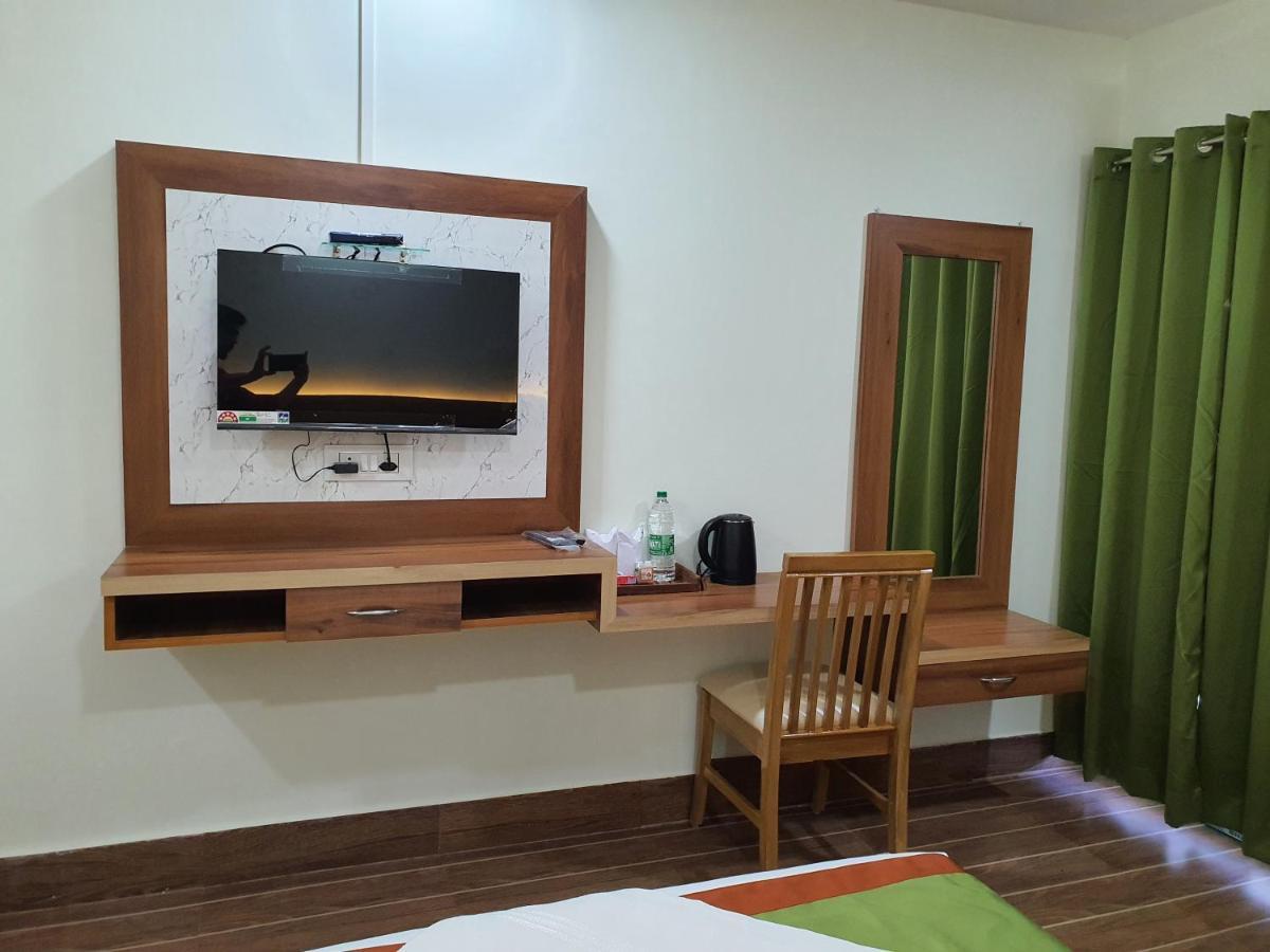 Hotel Deo Volente Sivasagar Dış mekan fotoğraf